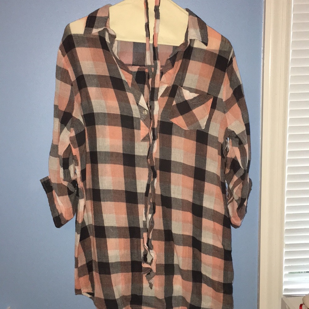 Long plaid top with tie for waist.